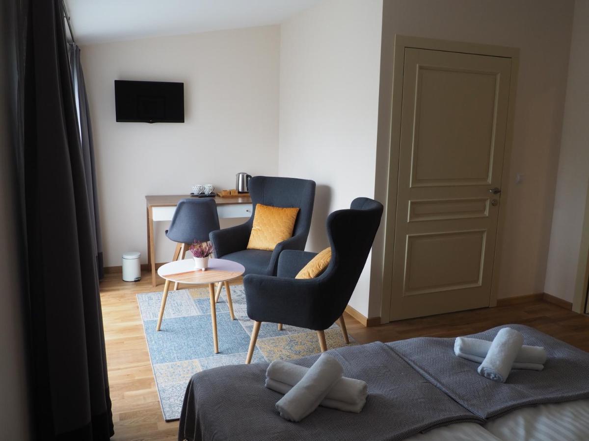 Sveciu Namai Zara Hotel Tytuvenai Exterior foto